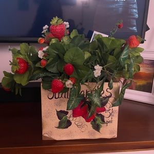 Vintage Strawberry Decor